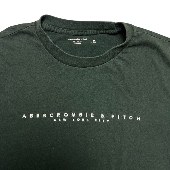 Abercrombie And Fitch Green Embroidered Logo Tee Size Medium - Picture 3 of 4